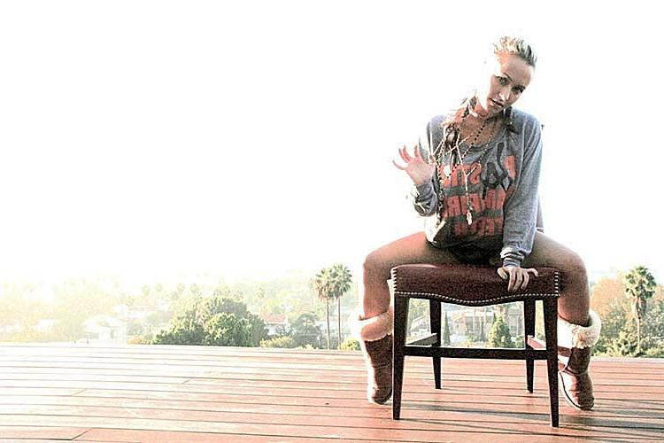 16P Hayden Panettiere exposing sexy body and hot ass on private photos