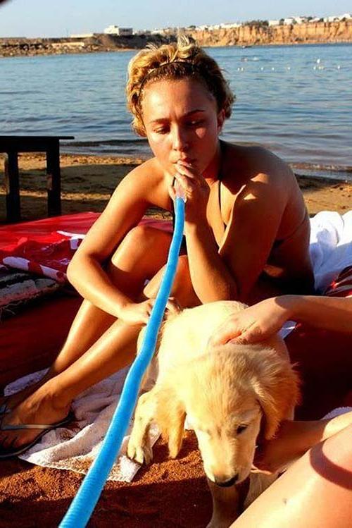 16P Hayden Panettiere exposing sexy body and hot ass on private photos