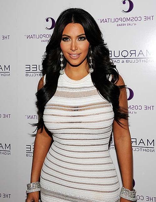 16P Kim Kardashian celebrating her birthday and exposing huge boobs