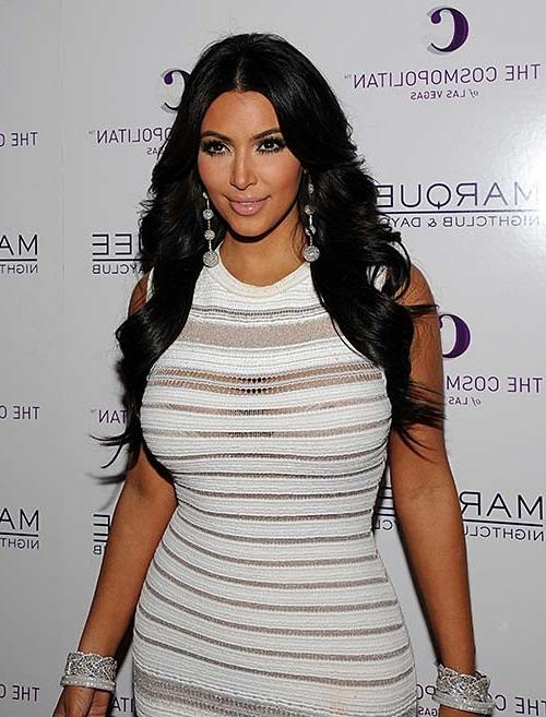 16P Kim Kardashian celebrating her birthday and exposing huge boobs