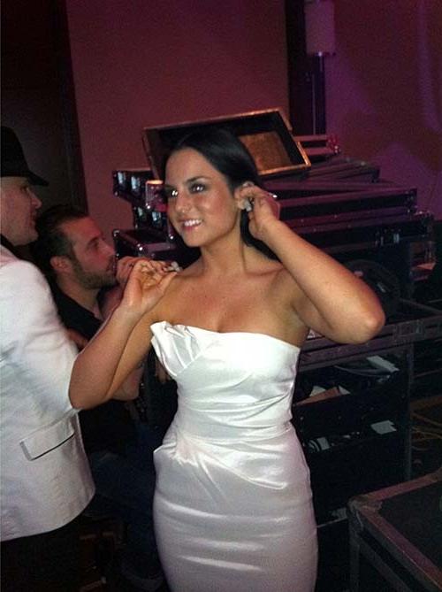 16P Joanna Jojo Levesque looking very hot and sexy on private photos