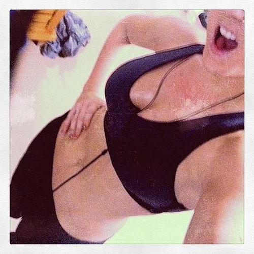 16P Joanna Jojo Levesque looking very hot and sexy on private photos