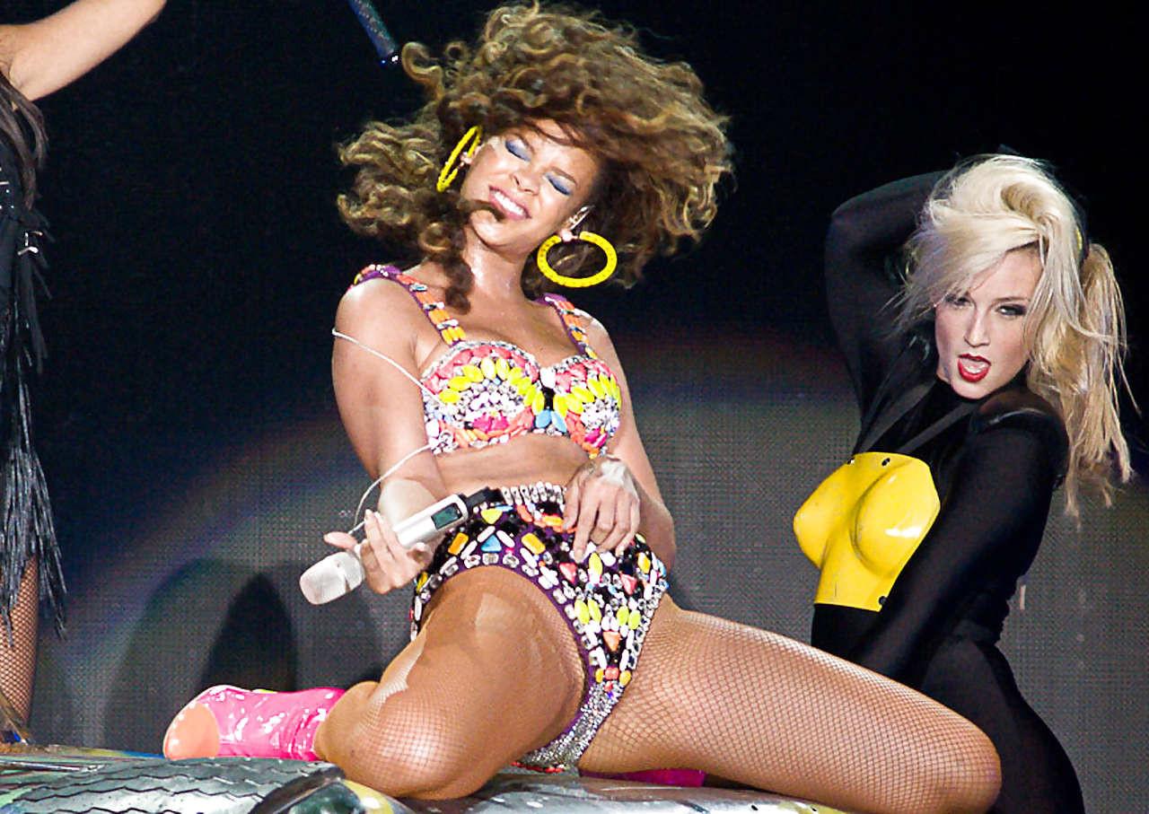 16P Rihanna topless paparazzi pictures while making video and on stage in fishnets