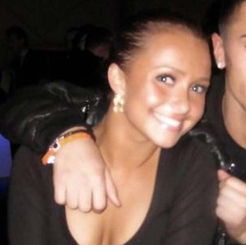 16P Hayden Panettiere looking very hot and sexy on private photos