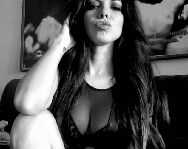 16P Jimena Sanchez exposing very sexy body and hot ass on private photos