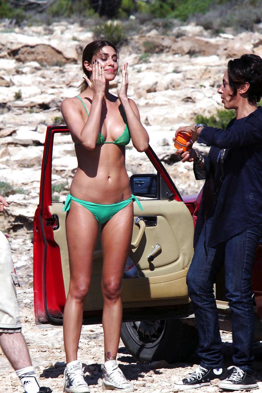 16P Belen Rodriguez showing her great ass and body in thong on beach
