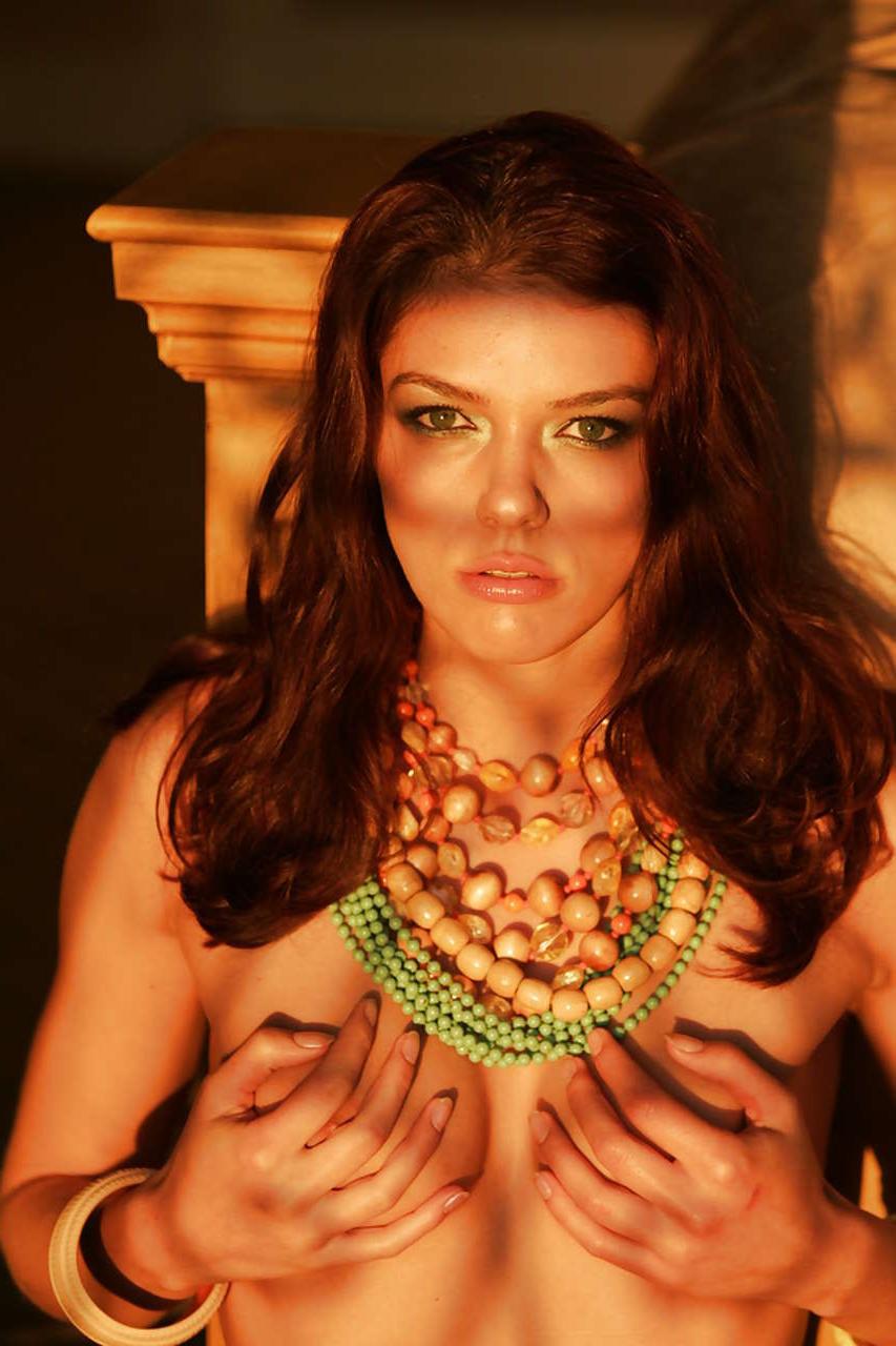 16P Adrianne Curry topless posing in pool and exposing her ass in private photos