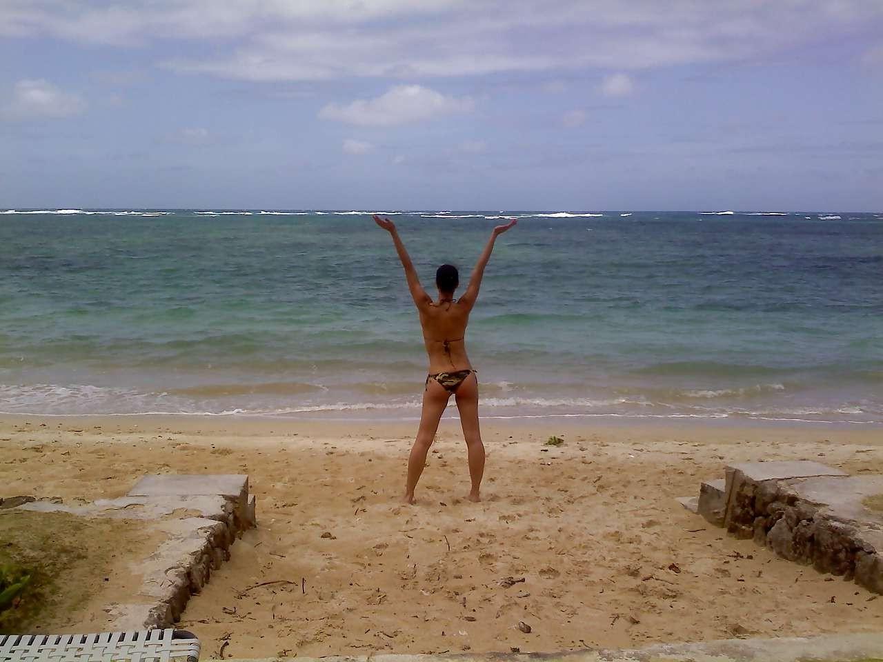 16P Adrianne Curry topless posing in pool and exposing her ass in private photos