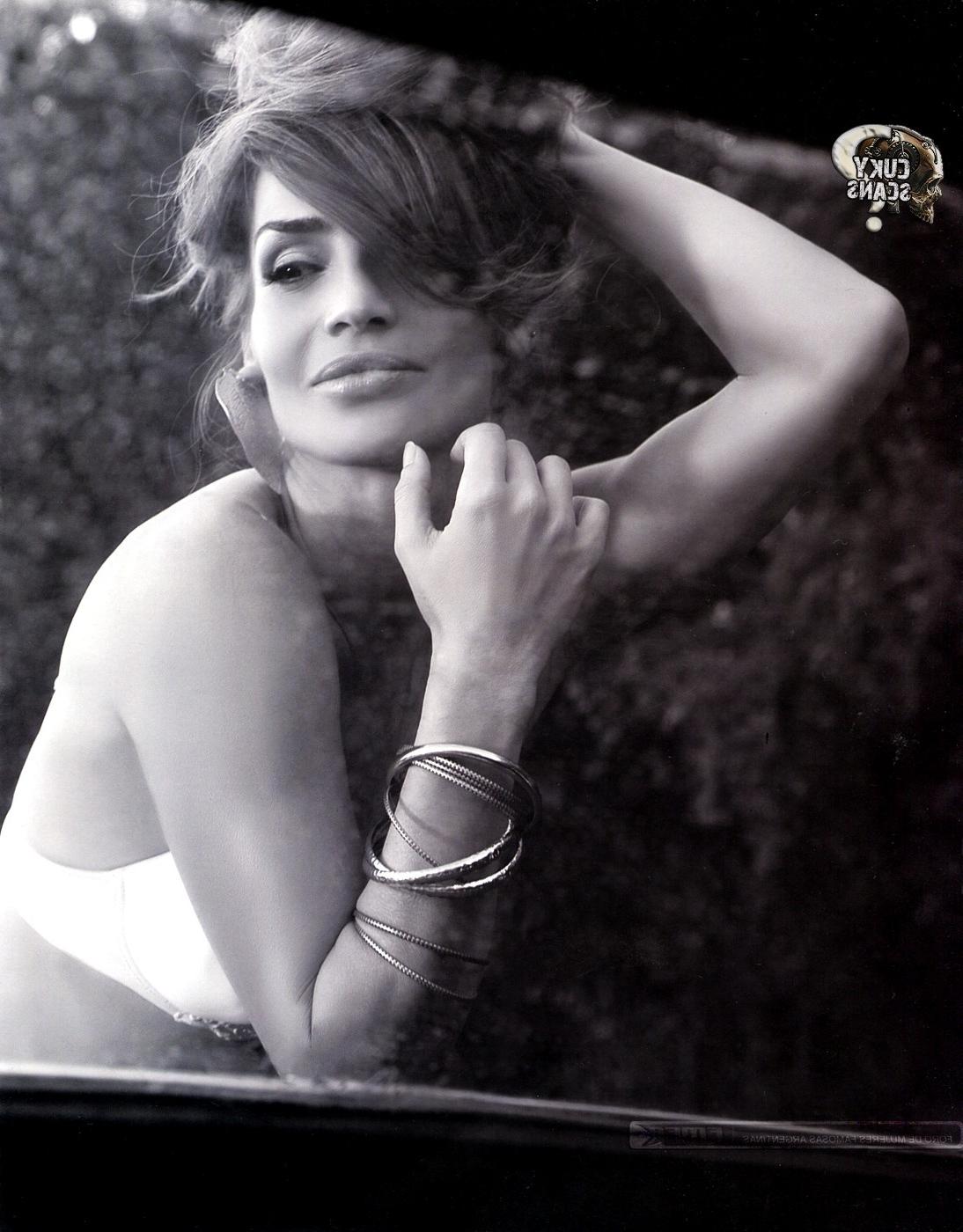 16P Maria Vazquez topless in denim shorts for the March issue of Argentinian SH 'zin