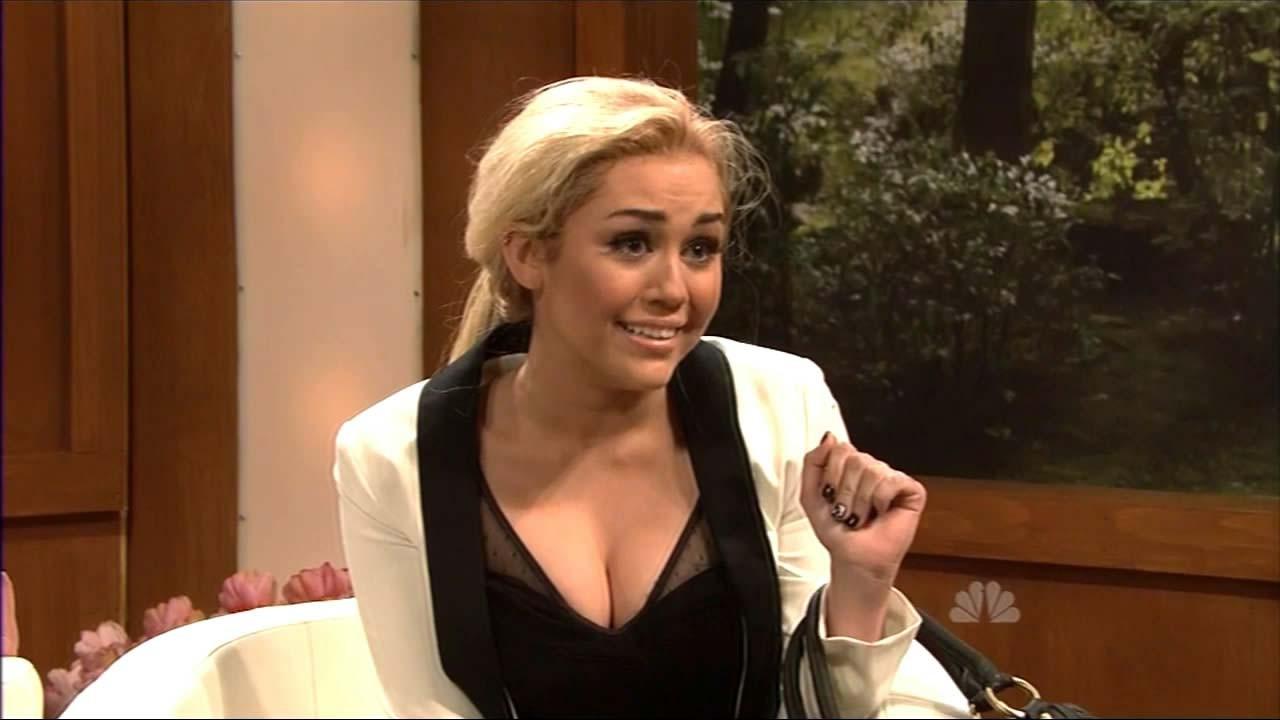 16P Miley Cyrus posing in front of the mirror and showing sexy body in underwear