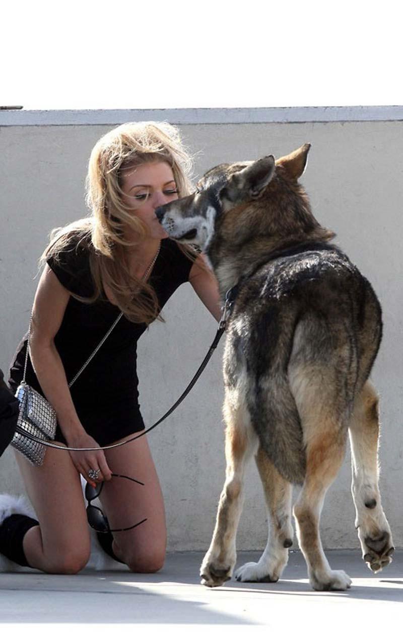 16P AnnaLynne McCord showing her thong in black see thru shorts paparazzi shoots