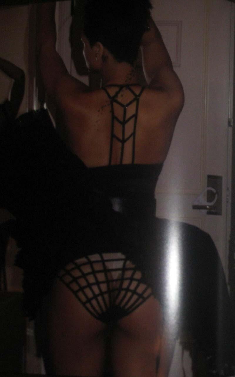 10P Rihanna posing topless and ass in thong in new private leaked pictures and side 