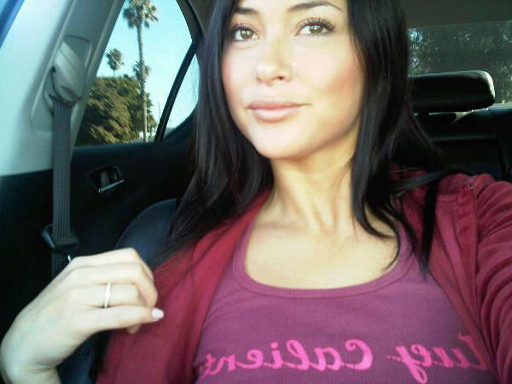 16P Arianny Celeste looking very sexy and hot on her private photos