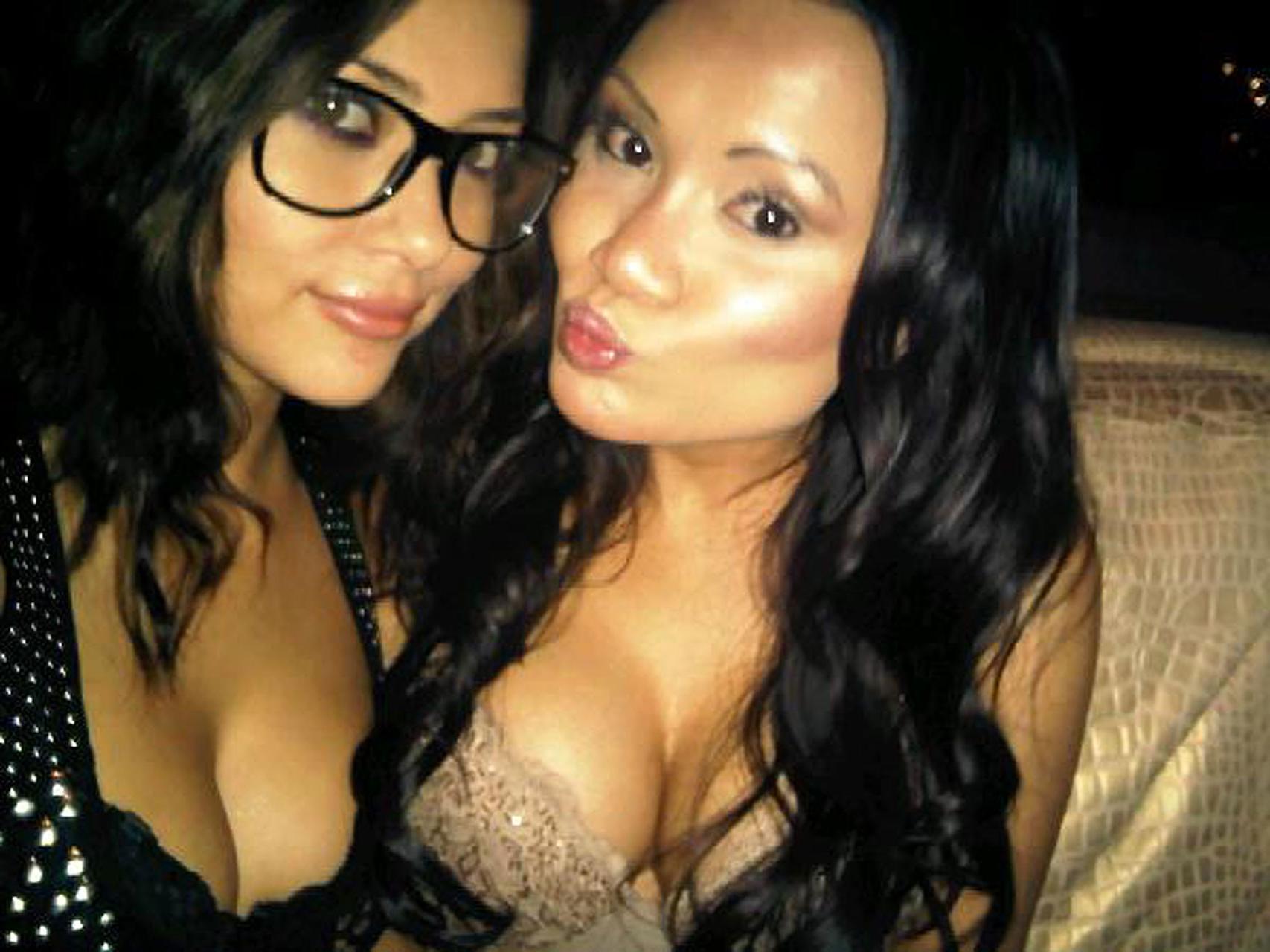 16P Arianny Celeste looking very sexy and hot on her private photos