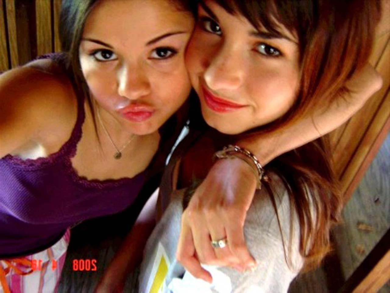 16P Selena Gomez exposing fucking sexy body on her private photos