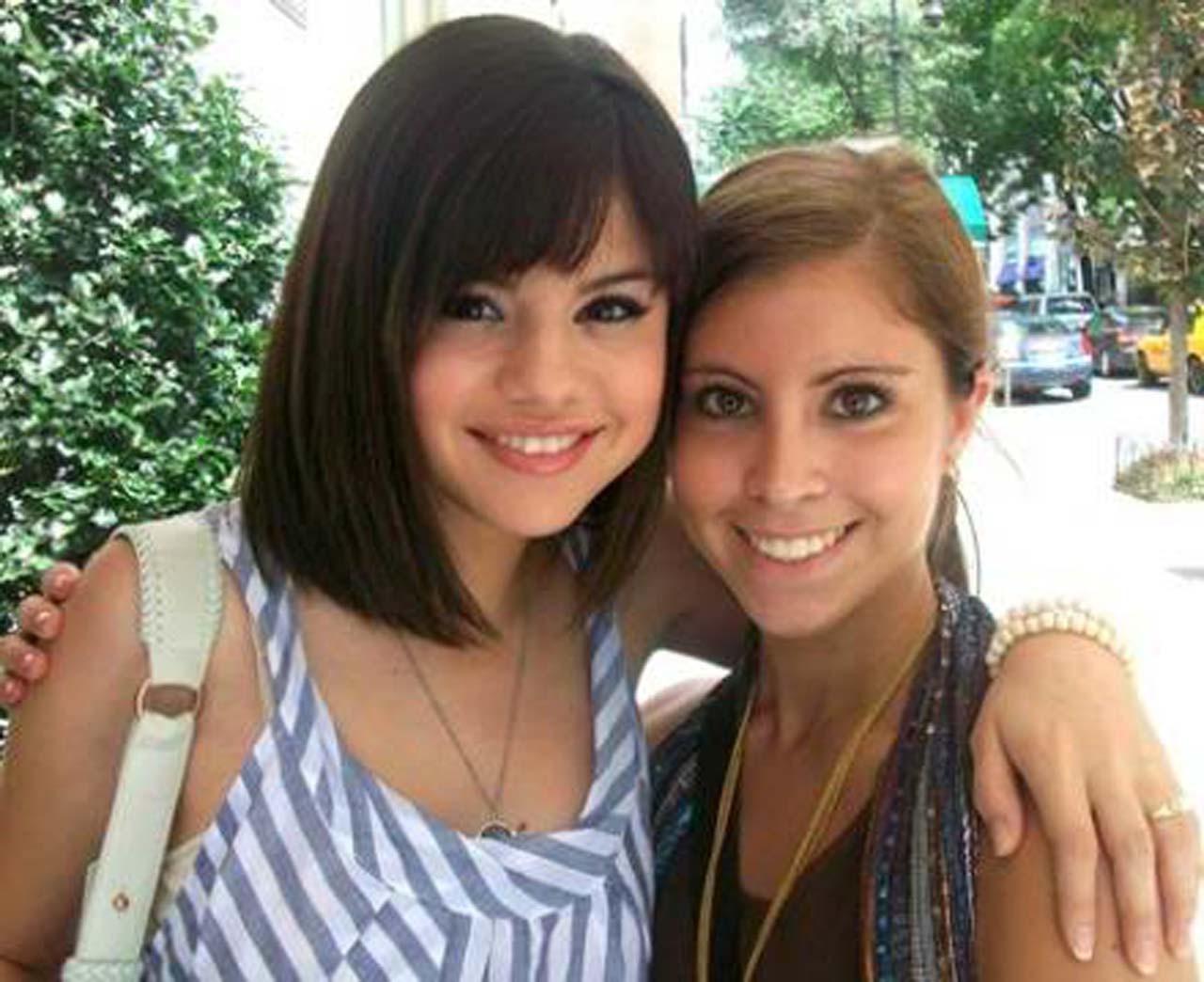 16P Selena Gomez exposing fucking sexy body on her private photos