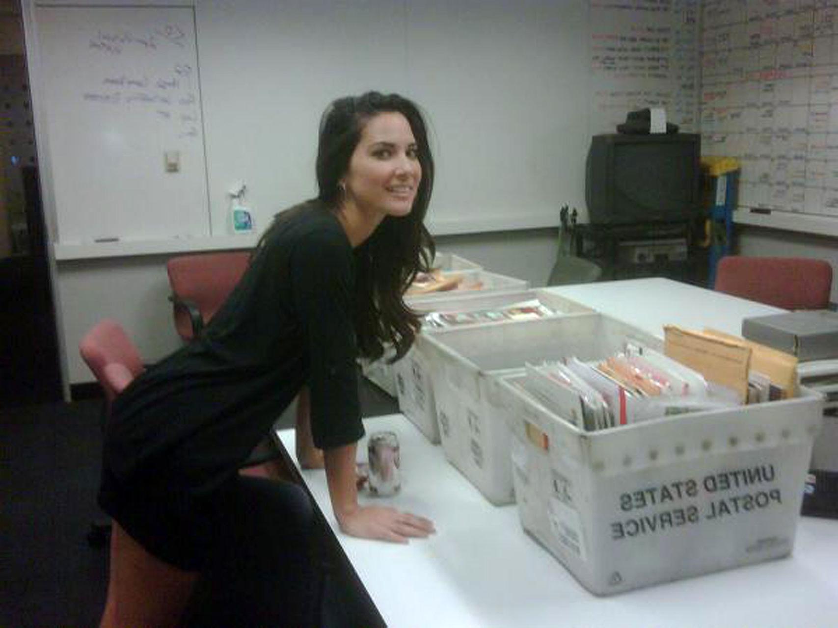 16P Olivia Munn exposing fucking sexy body and hot ass on private photos