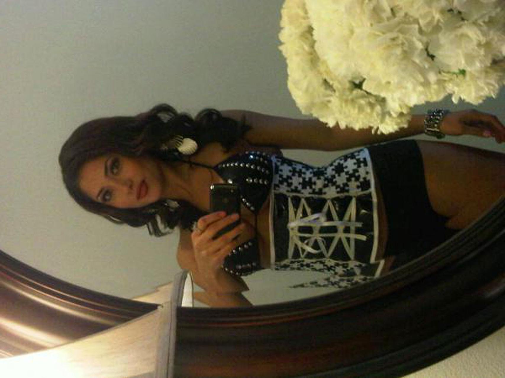 16P Arianny Celeste exposing her sexy body and huge boobs on private photos