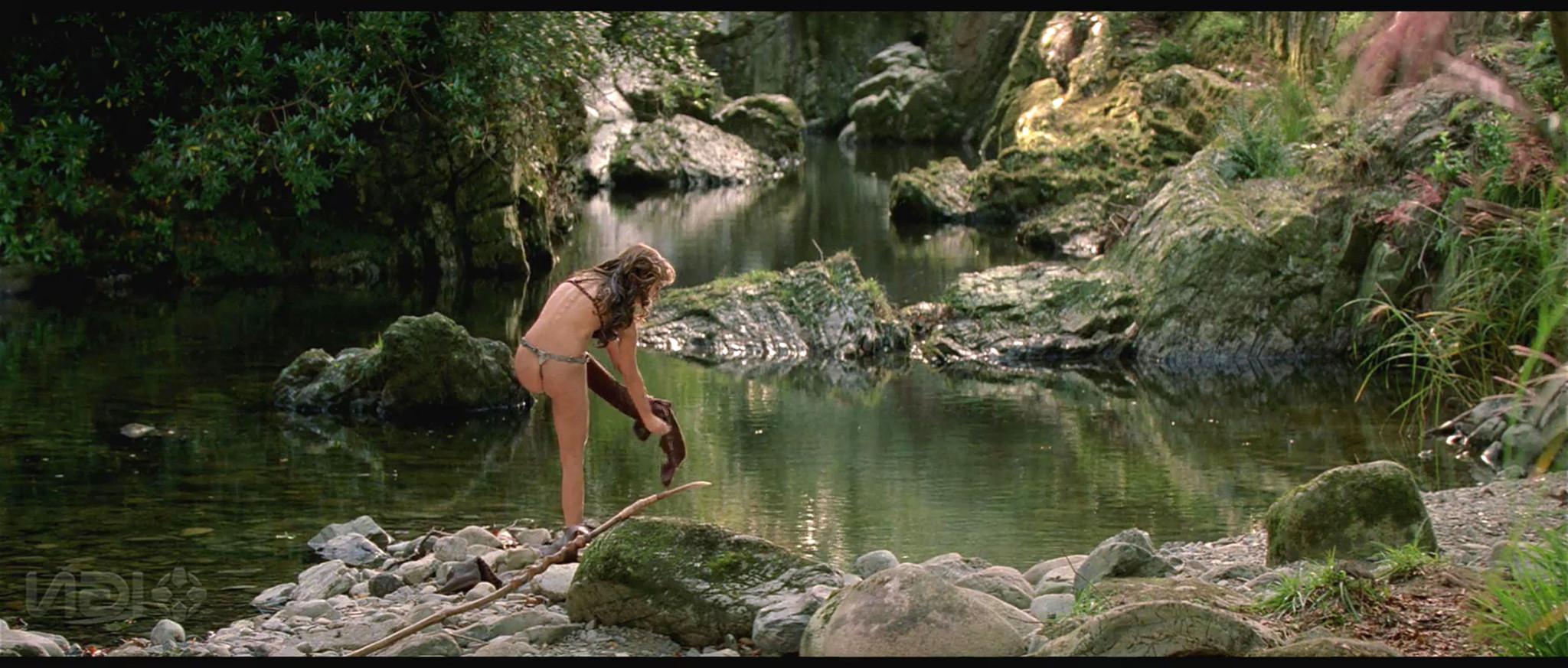 16P Natalie Portman exposing fucking sexy body and hot ass in thong