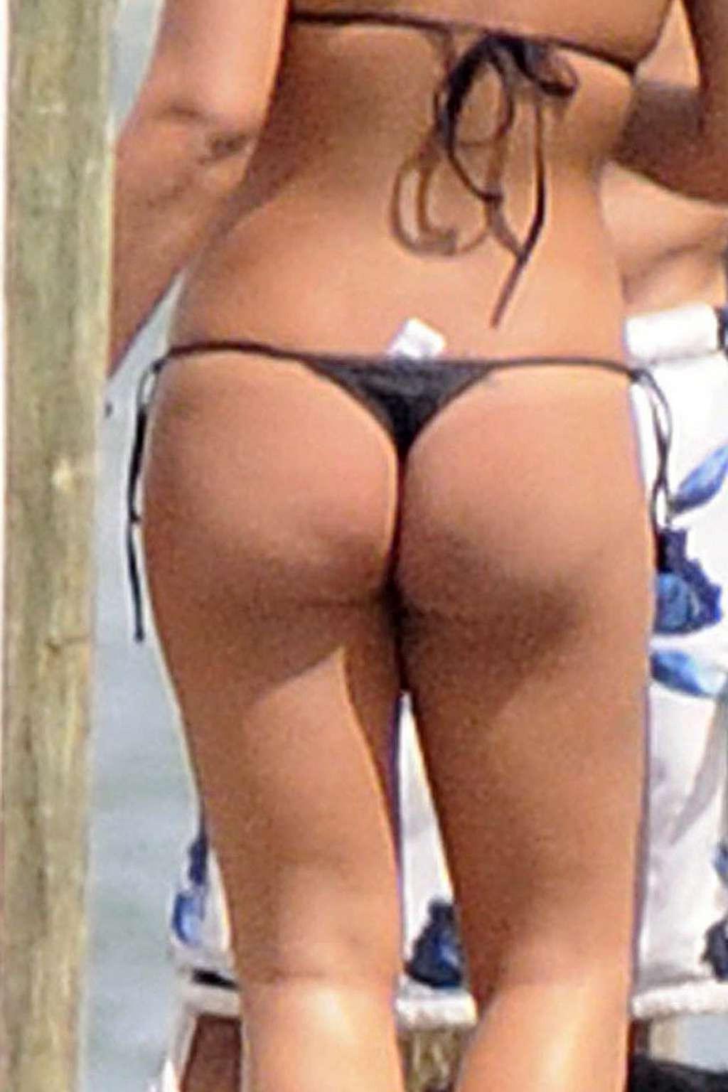 10P Brooke Hogan looking very hot and sexy in bikini and thong paparazzi shoots