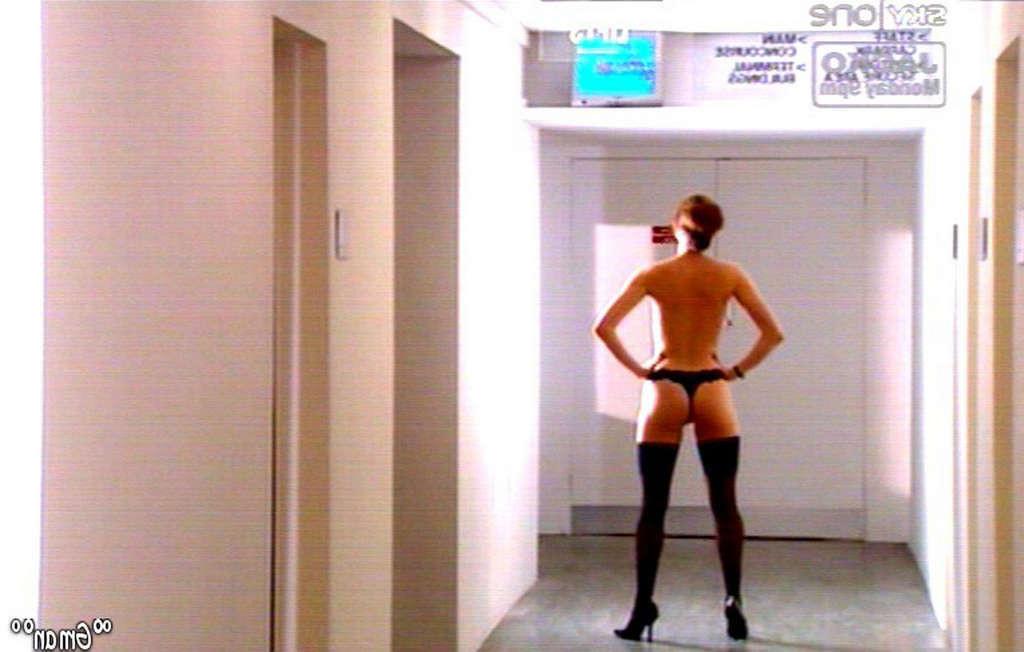 16P Beyonce Knowles exposing her fucking sexy body and hot ass in thong