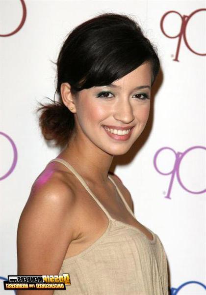 15P Twilight star Christian Serratos sexy and glamourous upskirt photos