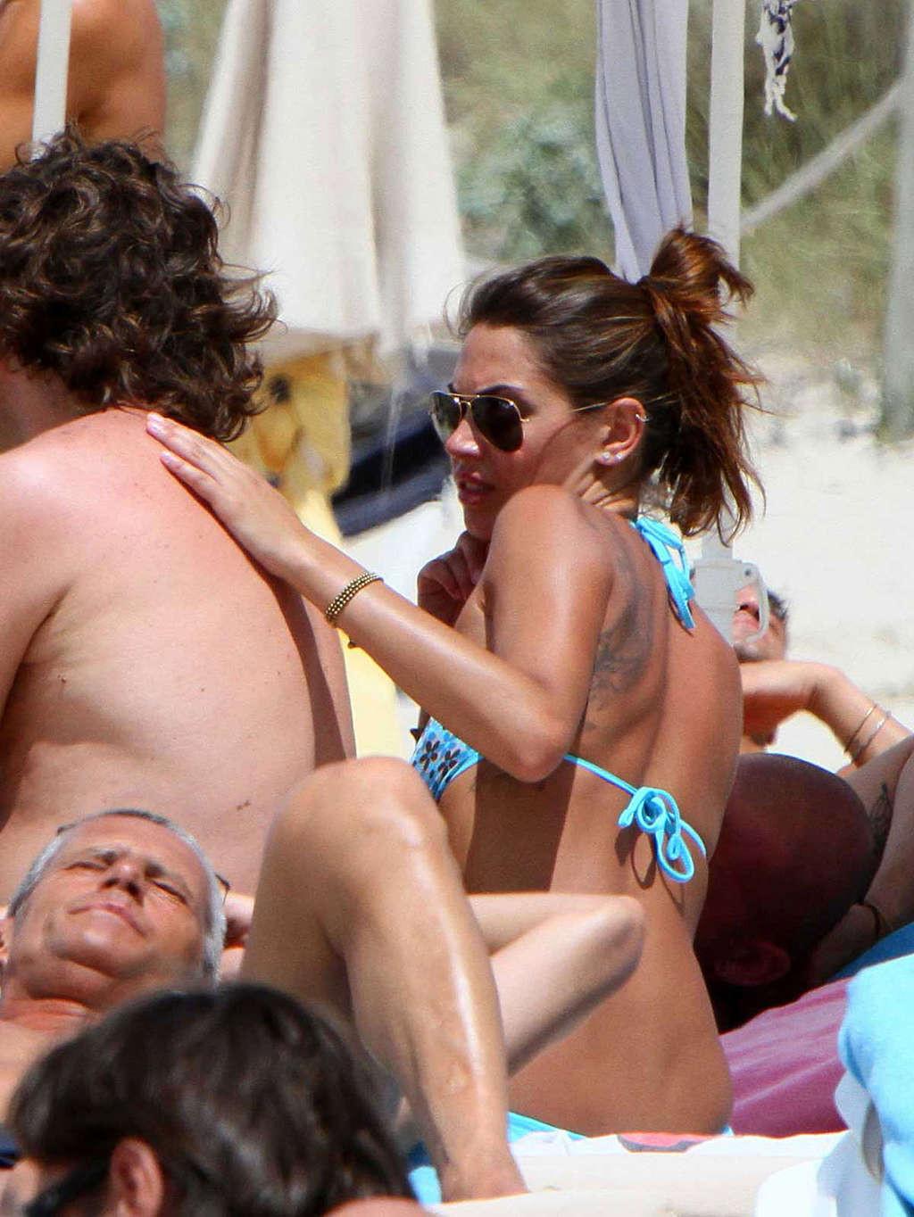 16P Melissa Satta exposing her sexy body and hot ass in thong on beach