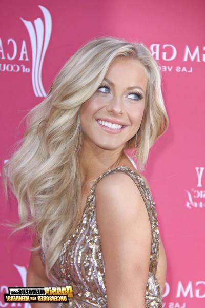 15P Julianne Hough posing sexy and slutty in glamorous and paparazzi photos
