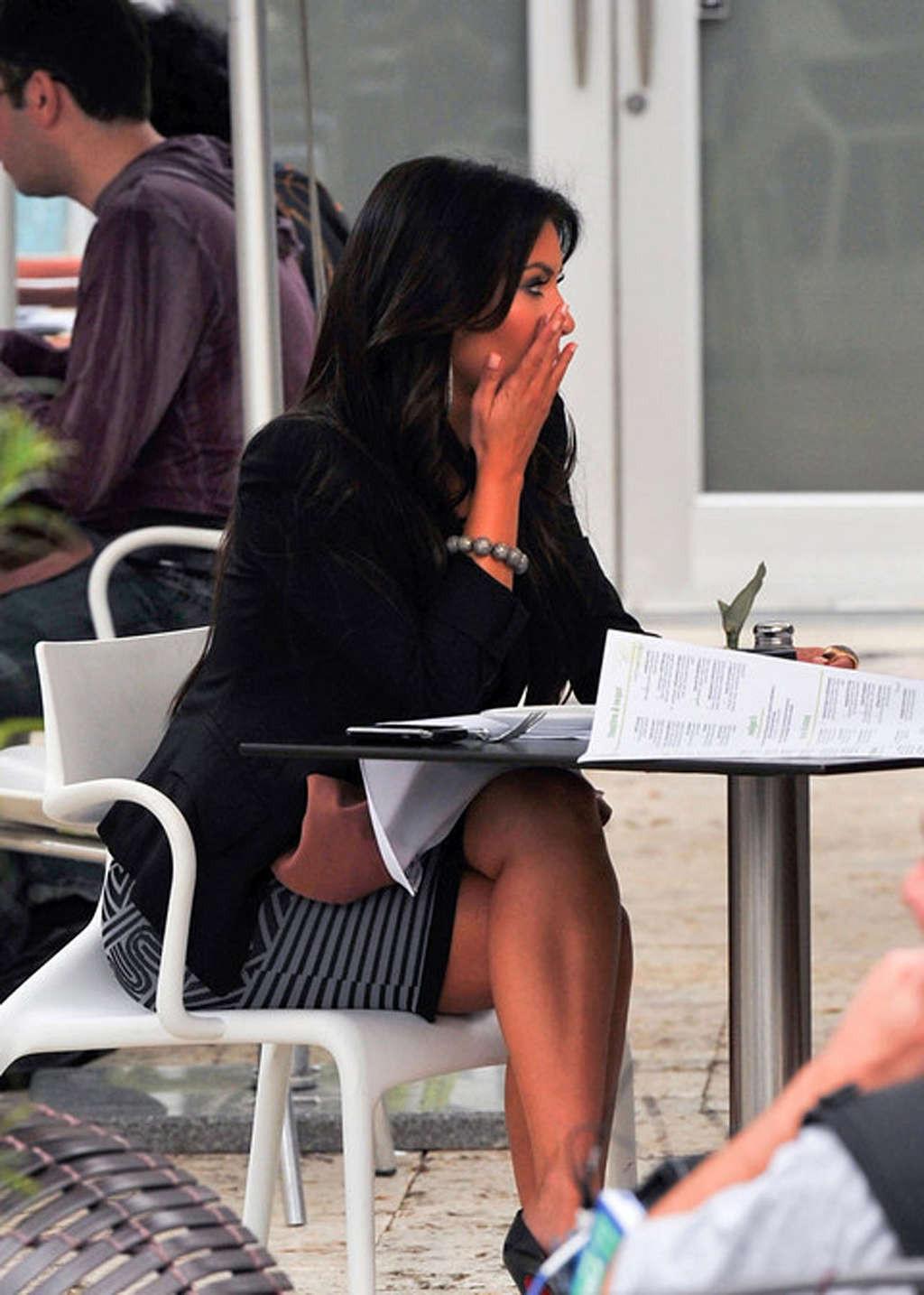 16P Kim Kardashian looking very hot and sexy on her private photos