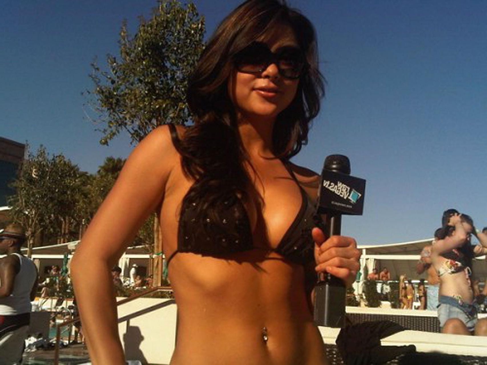 16P Arianny Celeste looking very hot and sexy on her private photos