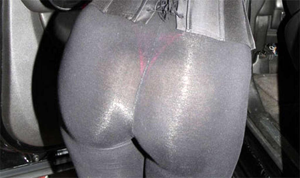 16P Amber Rose showing her big tits and fucking sexy ass in thong