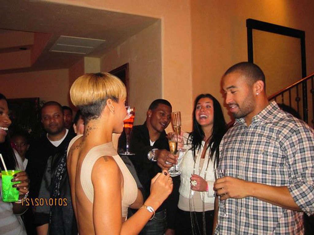 16P Rihanna very leggy in mini skirt on some private party and topless