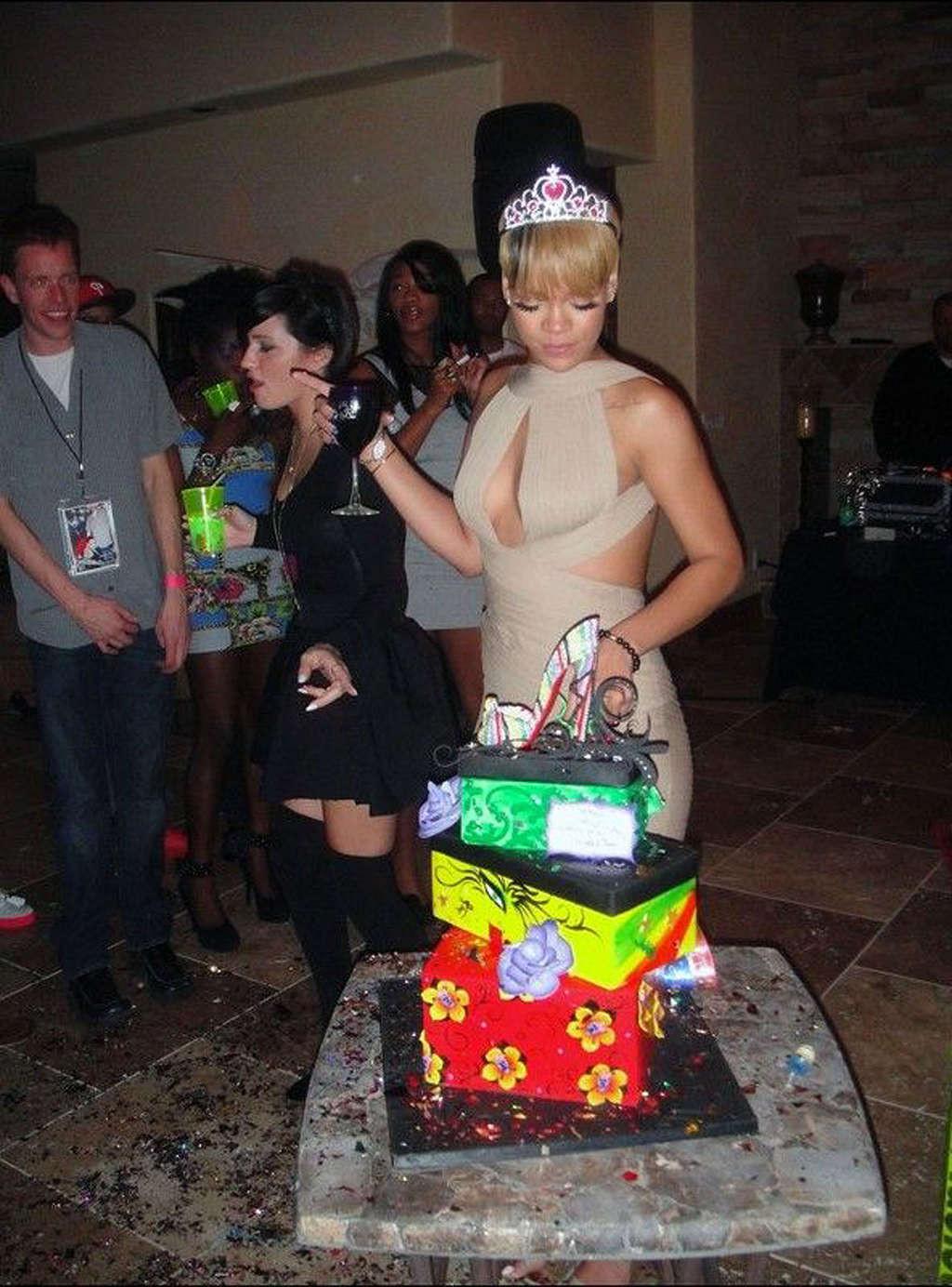 16P Rihanna very leggy in mini skirt on some private party and topless