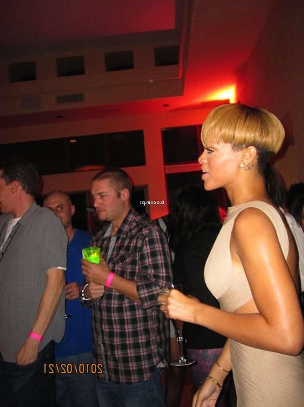 16P Rihanna very leggy in mini skirt on some private party and topless