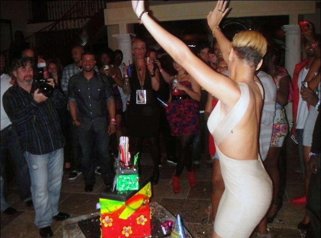 16P Rihanna very leggy in mini skirt on some private party and topless