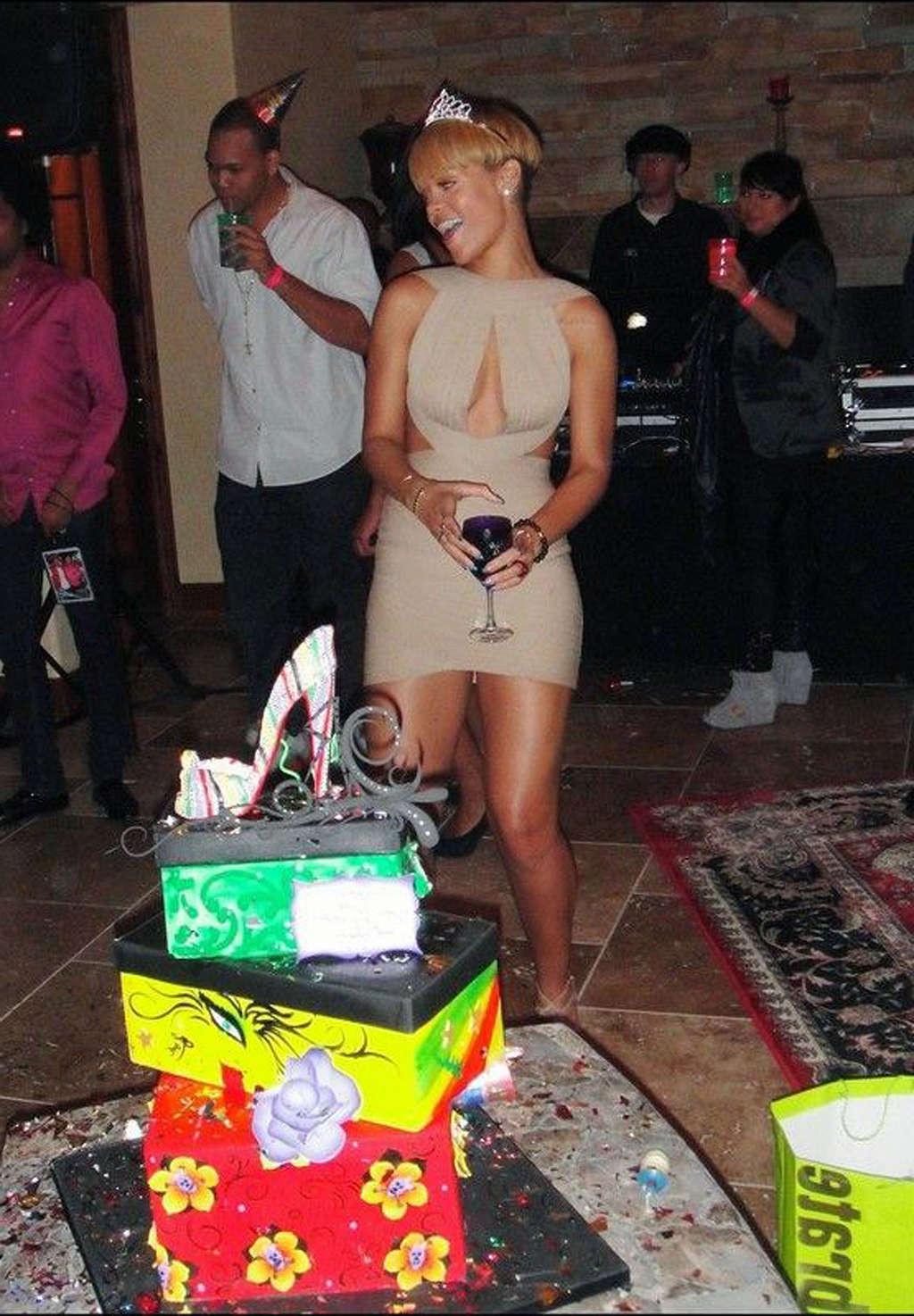 16P Rihanna very leggy in mini skirt on some private party and topless