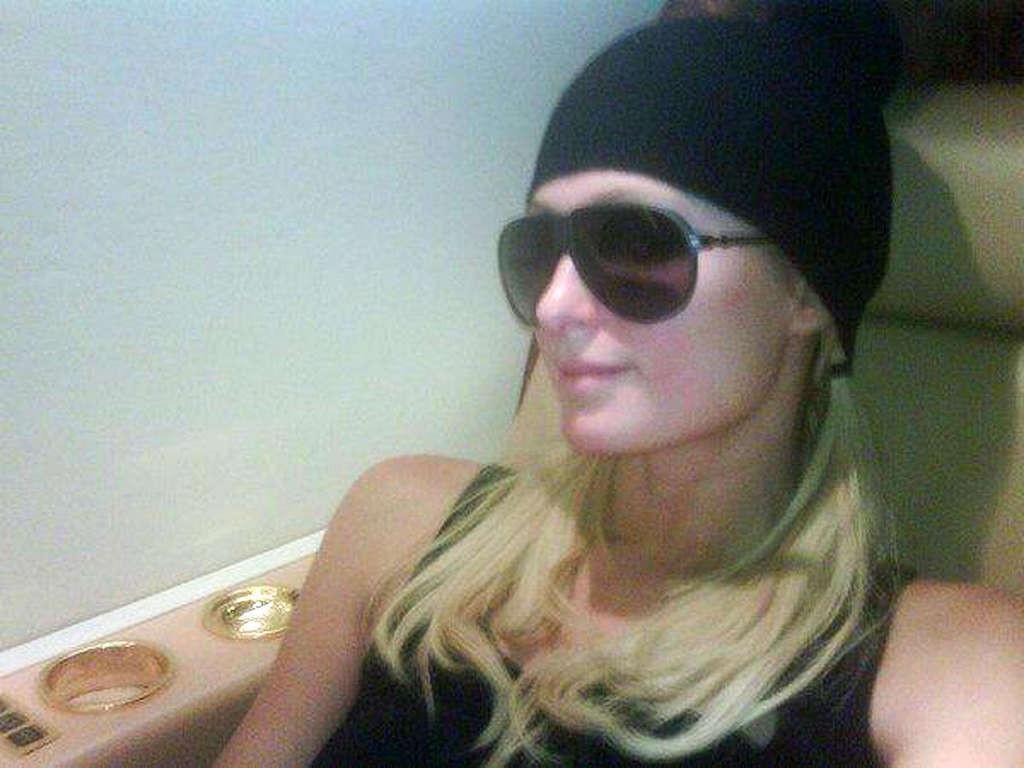 16P Paris Hilton looking very sexy and hot on her private photos
