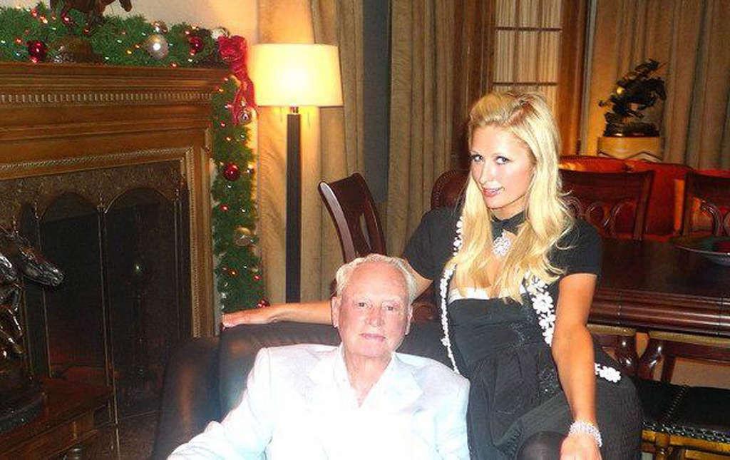 16P Paris Hilton looking very sexy and hot on her private photos