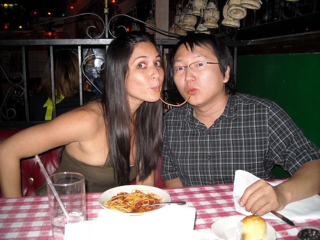 16P Olivia Munn looking sexy and hot on her private photos