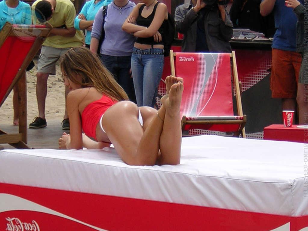 16P Carolina Ardohain showing her sexy body and hot ass in thong