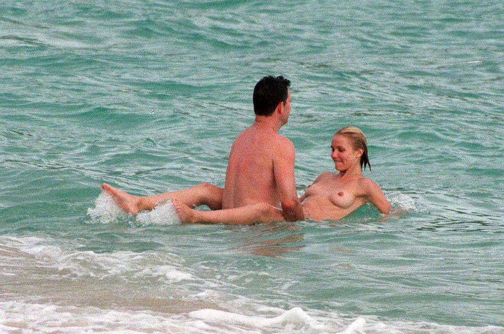10P Cameron Diaz exposing her nice tits on beach and ass in green thong paparazzi pi