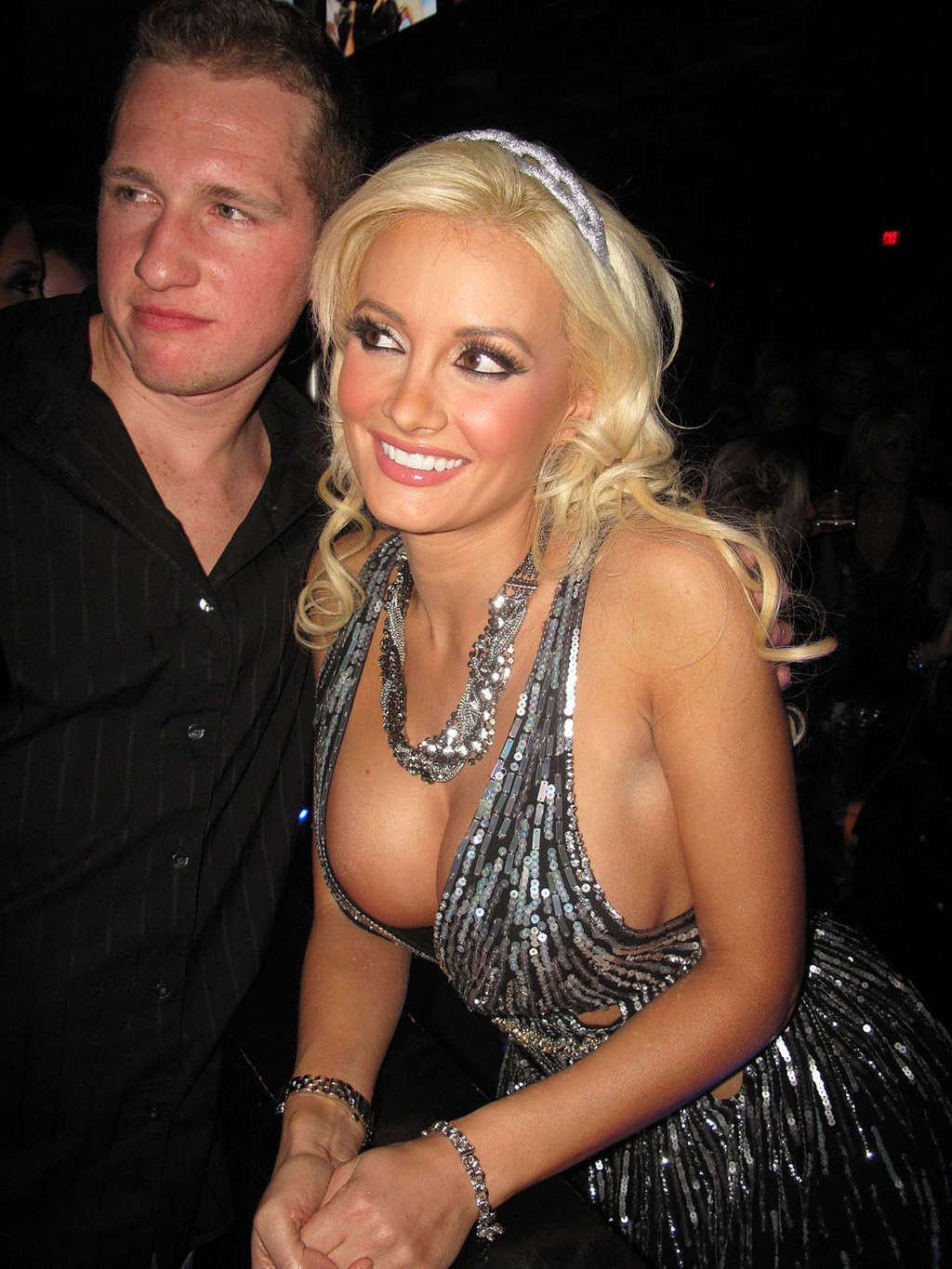 16P Holly Madison showing her big and great tits for her birthday party