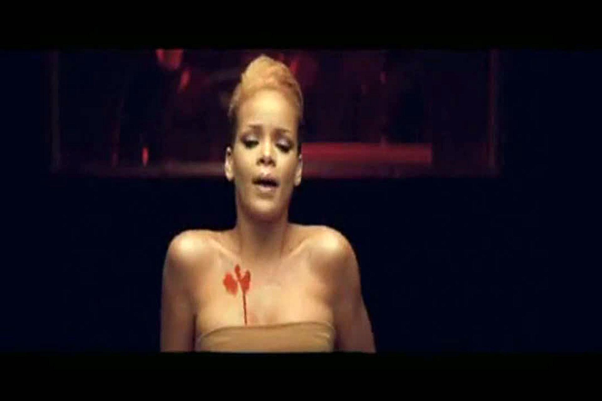 16P Rihanna looking hot and sexy in caps from her last video spot