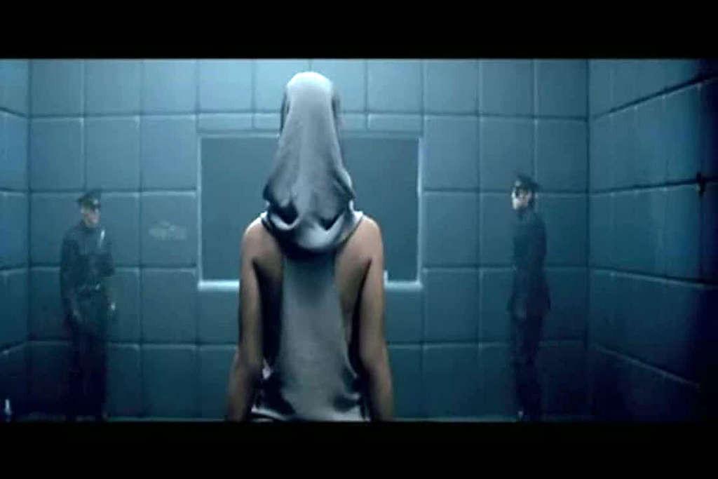 16P Rihanna looking hot and sexy in caps from her last video spot