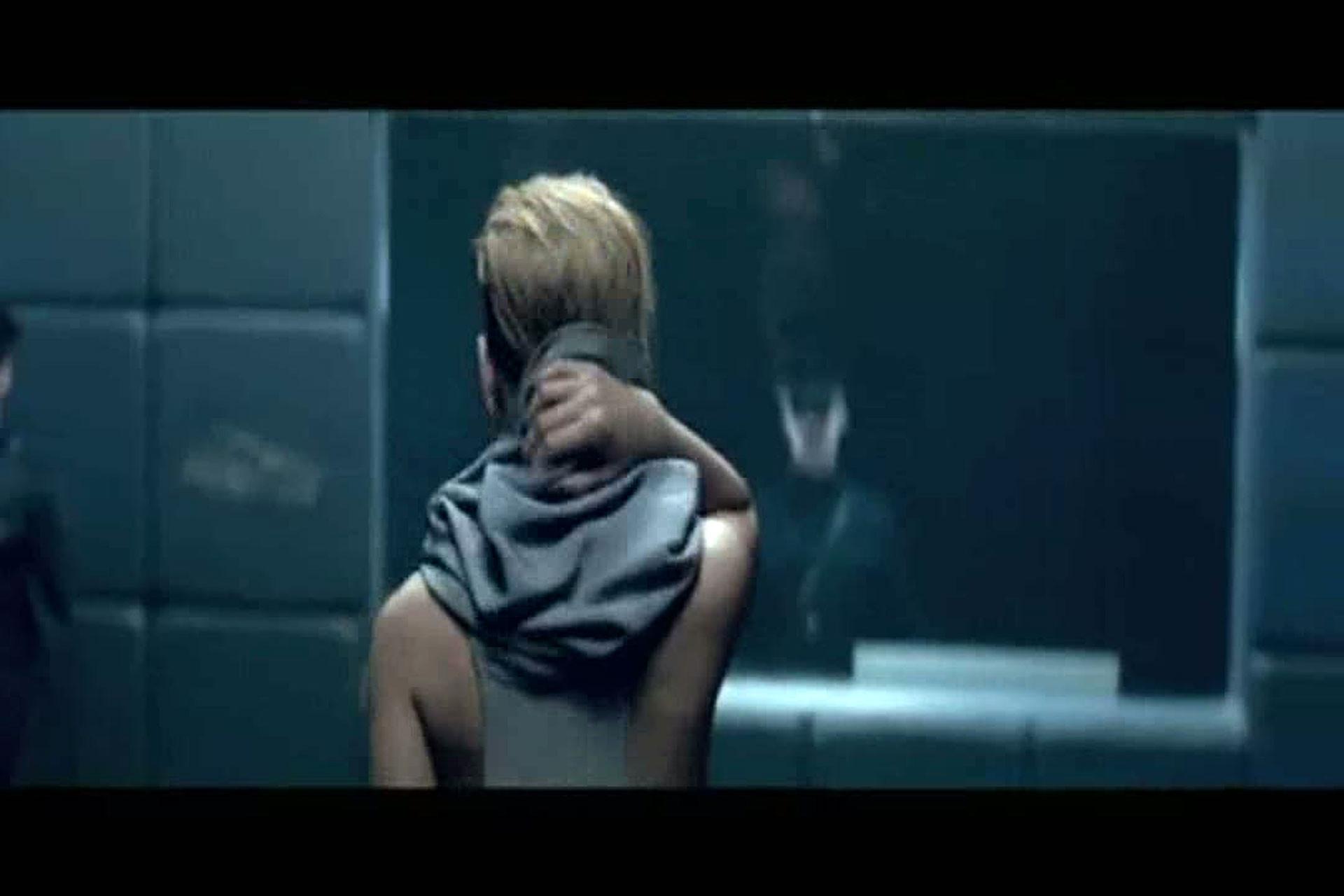 16P Rihanna looking hot and sexy in caps from her last video spot