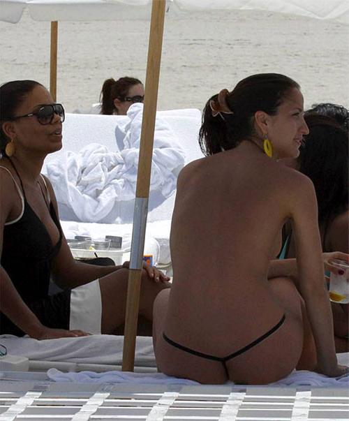 10P Sanaa Lathan showing her tits and ass in thong on beach paparazzi pictures