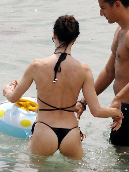 16P Paz Vega showing her nice tits and posing sexy in thong