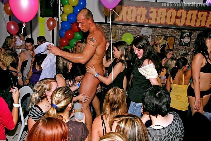 18P Amateur birthday girls confronted with naked guys