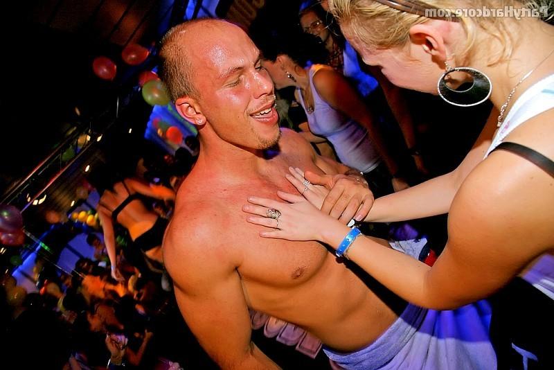 18P Amateur birthday girls confronted with naked guys