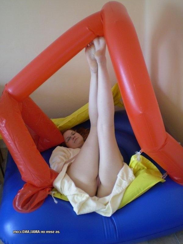 15P Slutty wife licking and sucking a stiff cock